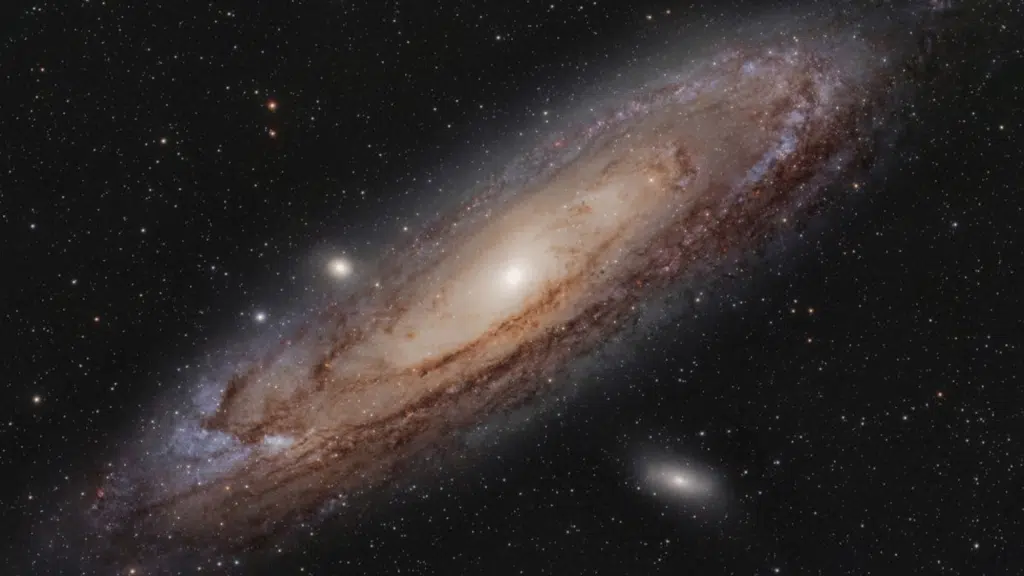 andromeda galaxy naked eye