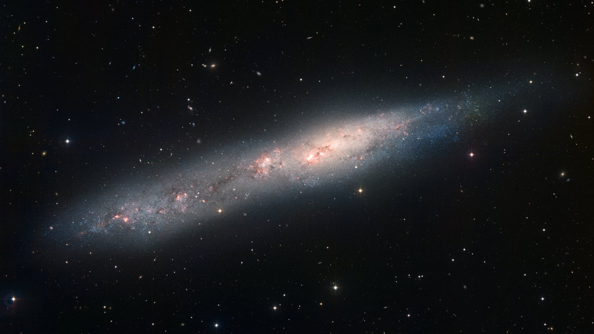 defining characteristics of a galaxy
