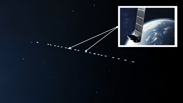 what are the strange lines of light in the night sky