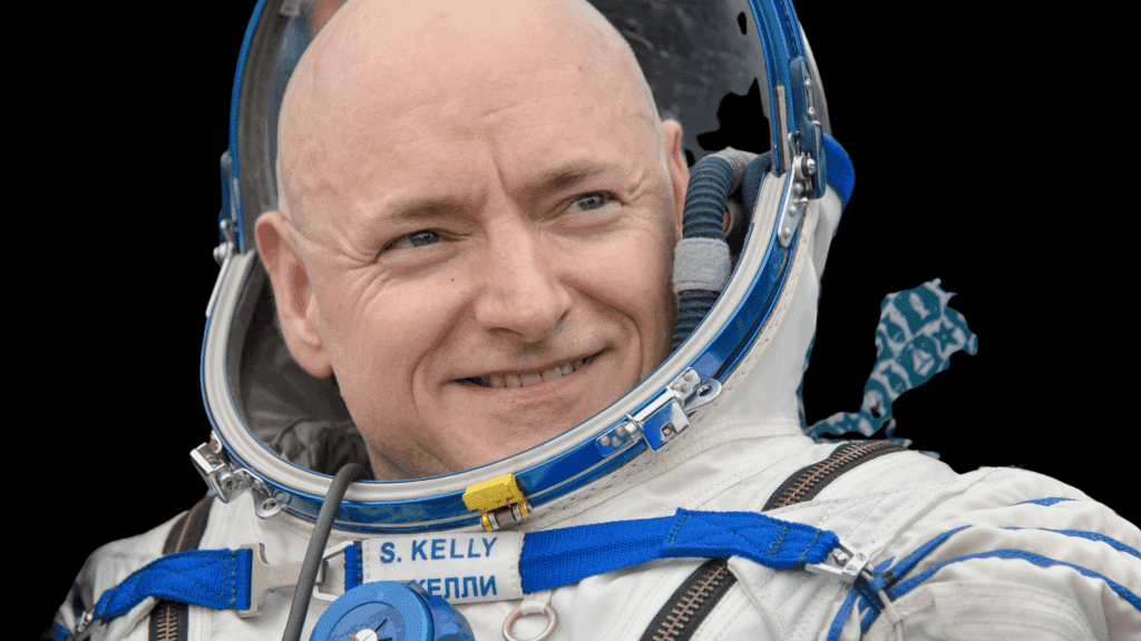 scott kelly. sen mark kelly