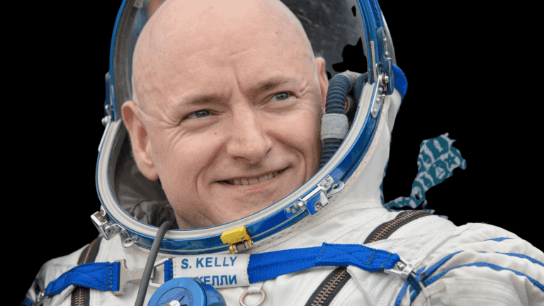 scott kelly. sen mark kelly