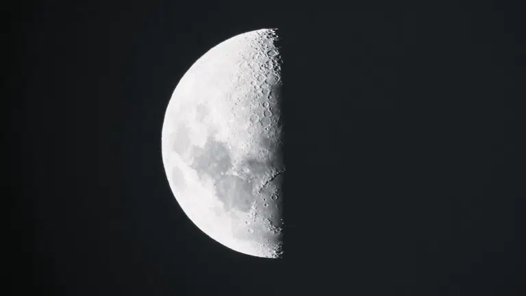 third quarter moon
